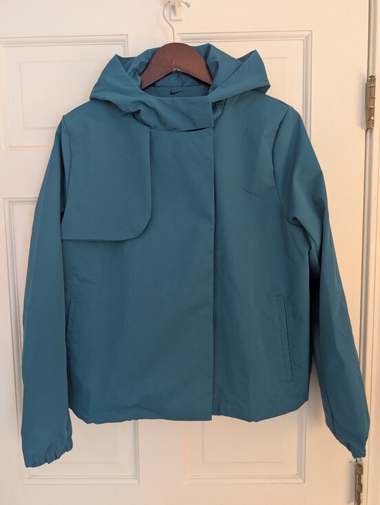 Nike Jackets & Blazers - Nike Women's Golf Repel Jacket NWT Size Large